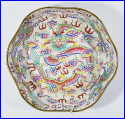 30 CM 19th C. ANTIQUE CHINESE CANTON ENAMEL PAINTED PLATE DISH 5 COLAWED DRAGON