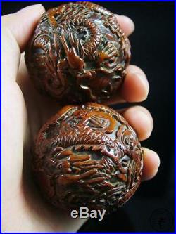 A Pair Of Antique Old Chinese Deer Horn Made Ball CARVED With POWERFUL DRAGONS