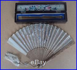 ANTIQUE CHINESE c1900 SILK DRAGON & SANDALWOOD FAN WITH LACQUER BOX