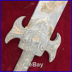 Antique Ancient Chinese bronze dragon pattern to ward off evil long sword