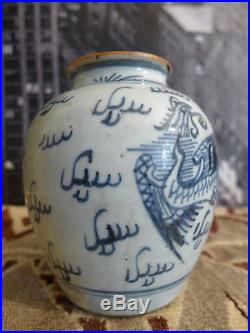 Antique Chinese Blue & White Porcelain Vase Dragon Motif Marked rare estate