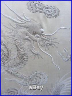 Antique Chinese Dragon Dragon Silk Embroidery Screen