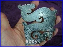 Antique Chinese Han dynasty green jade engraved dragon