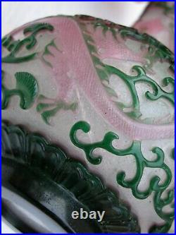 Antique Chinese Peking Glass Vase, Two Layered Colors Dragon Design