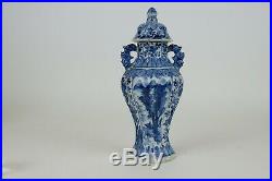 Antique Chinese Porcelain Blue & white Vase, Kangxi 1662-1722 dragon handles
