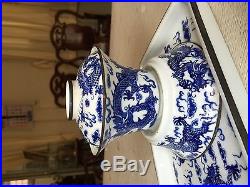 Antique Chinese porcelain teaset. Dragon painted. Low reserved