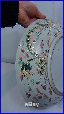 Antique Qianlong Period Chinese Porcelain Five-clawed Imperial Dragon Charger