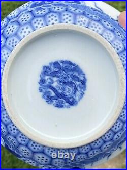 Chinese 19th Century Daoguang Period Blue And White Porcelain Dragon Bowl