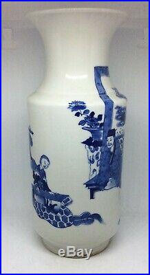 Chinese Antique Blue and White Dragon Porcelain Vase Qing Dynasty Porcelain