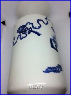 Chinese Antique Blue and White Dragon Porcelain Vase Qing Dynasty Porcelain