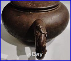 Good Antique Chinese Yixing Pottery Tea Pot Late 19th Century Seal Mark Dragon