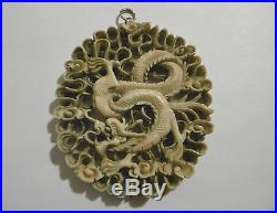 LOVELY ANTIQUE 19TH CENTURY CHINESE CARVED DRAGON CANTON PENDANT