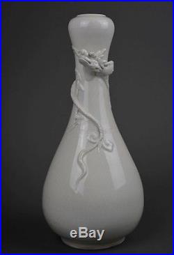 RARE Antique Chinese 18th c Blanc de Chine Dehua Style Garlic Head Dragon Vase